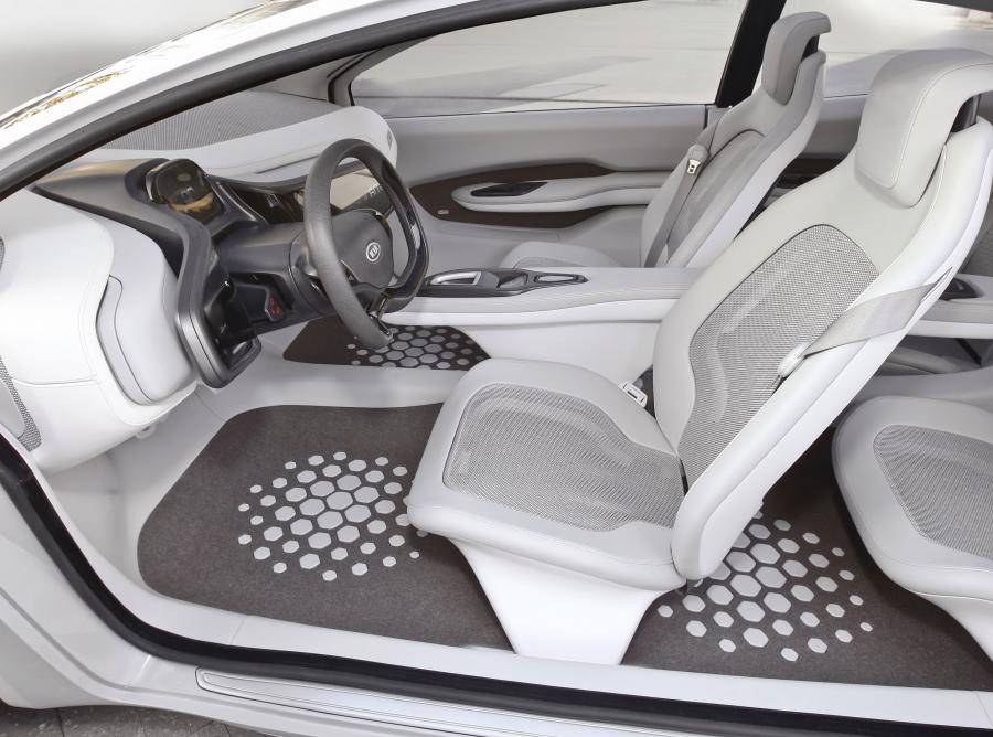 Интерьер Kia Ray Plug-in Hybrid Concept 2010 года  (фото 10 из 15)